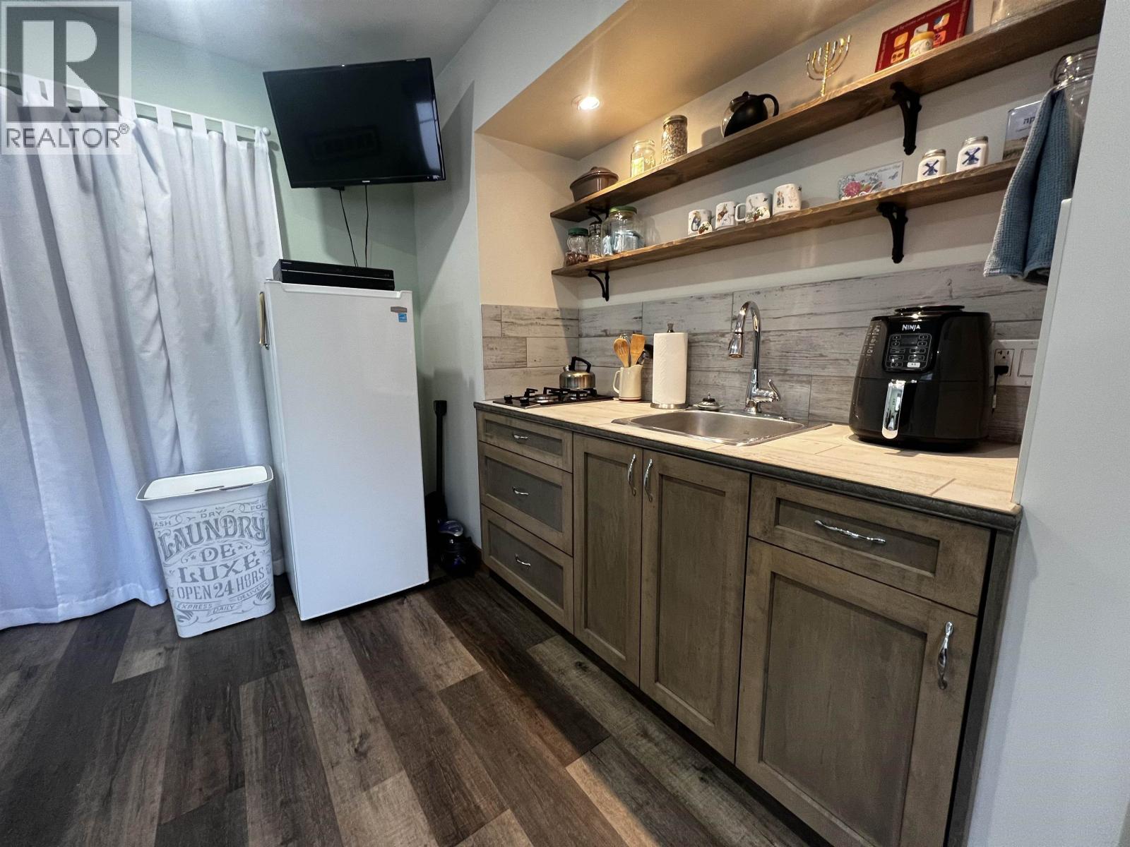 14900 LANGSTON ROAD, Vanderhoof