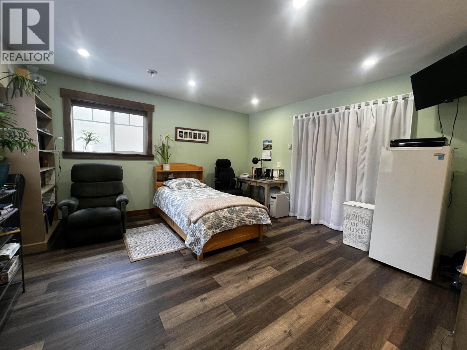 14900 LANGSTON ROAD, Vanderhoof