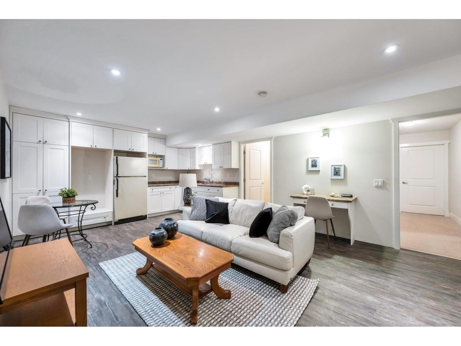 27 18088 8 AVENUE, Surrey