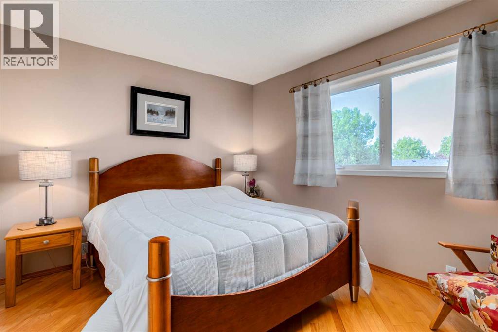 Single Family House for Sale in  Sierra Madre Court SW Signal Hill Calgary 