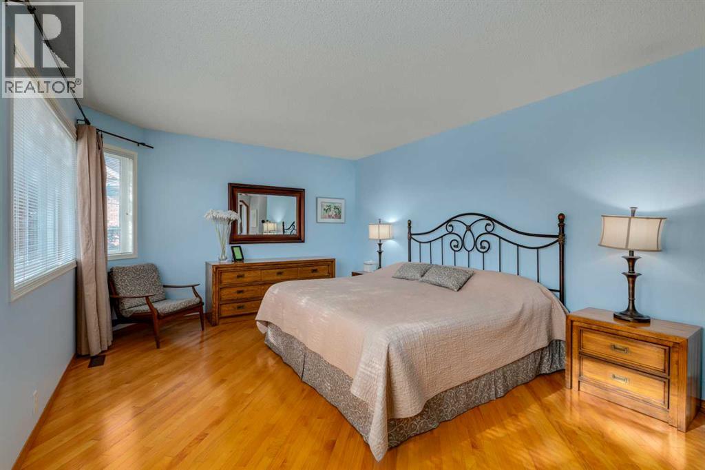 Single Family House for Sale in  Sierra Madre Court SW Signal Hill Calgary 