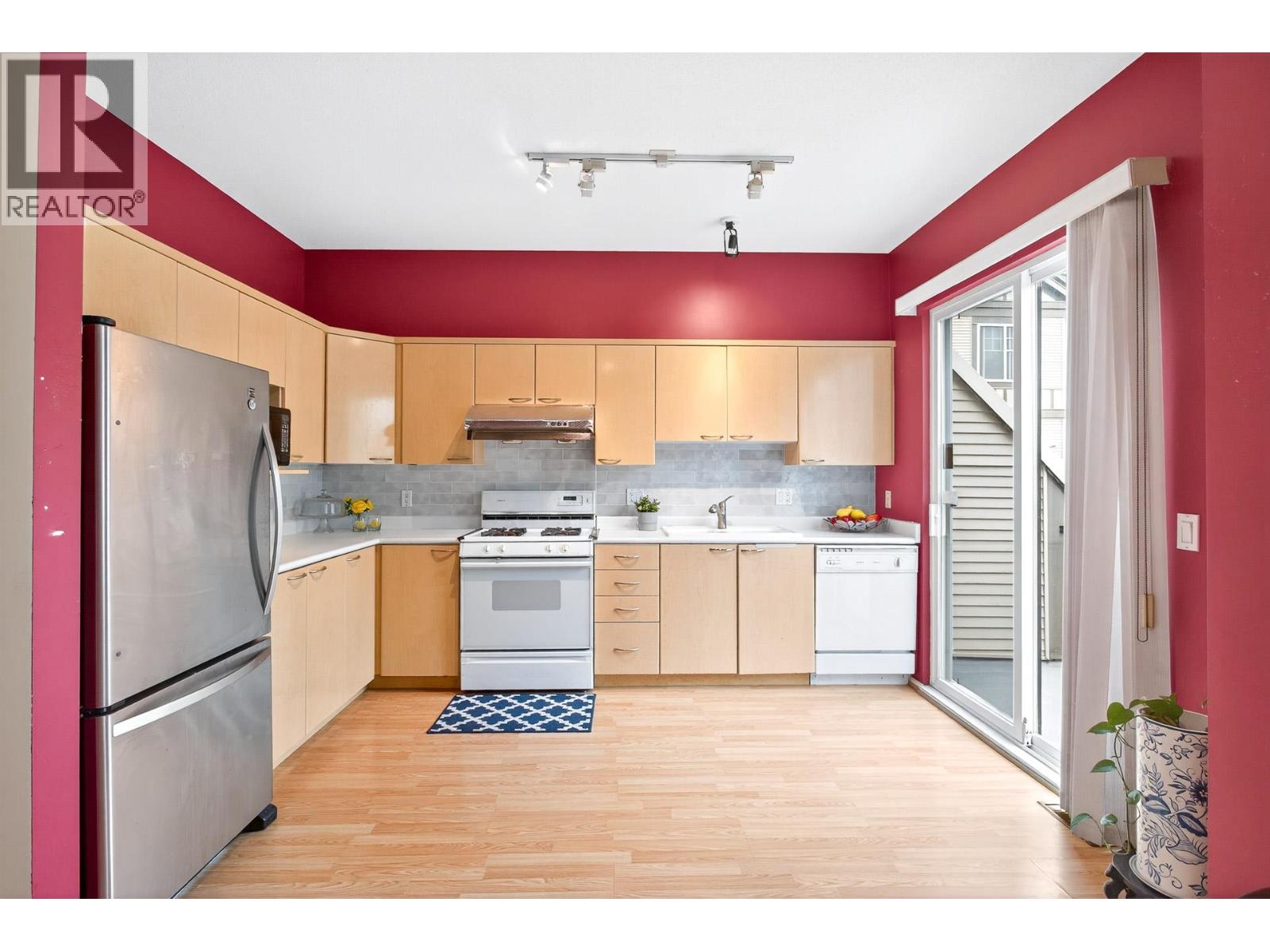 113 3880 WESTMINSTER HIGHWAY, Richmond