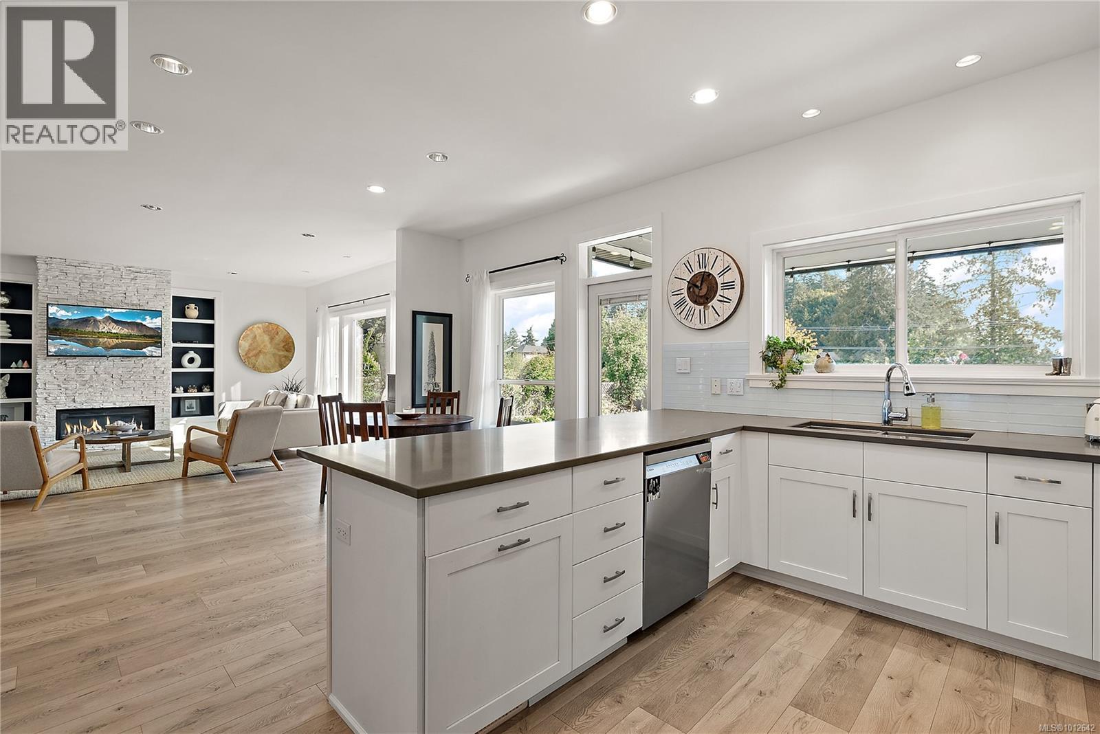 3417 Resolution Way, Colwood