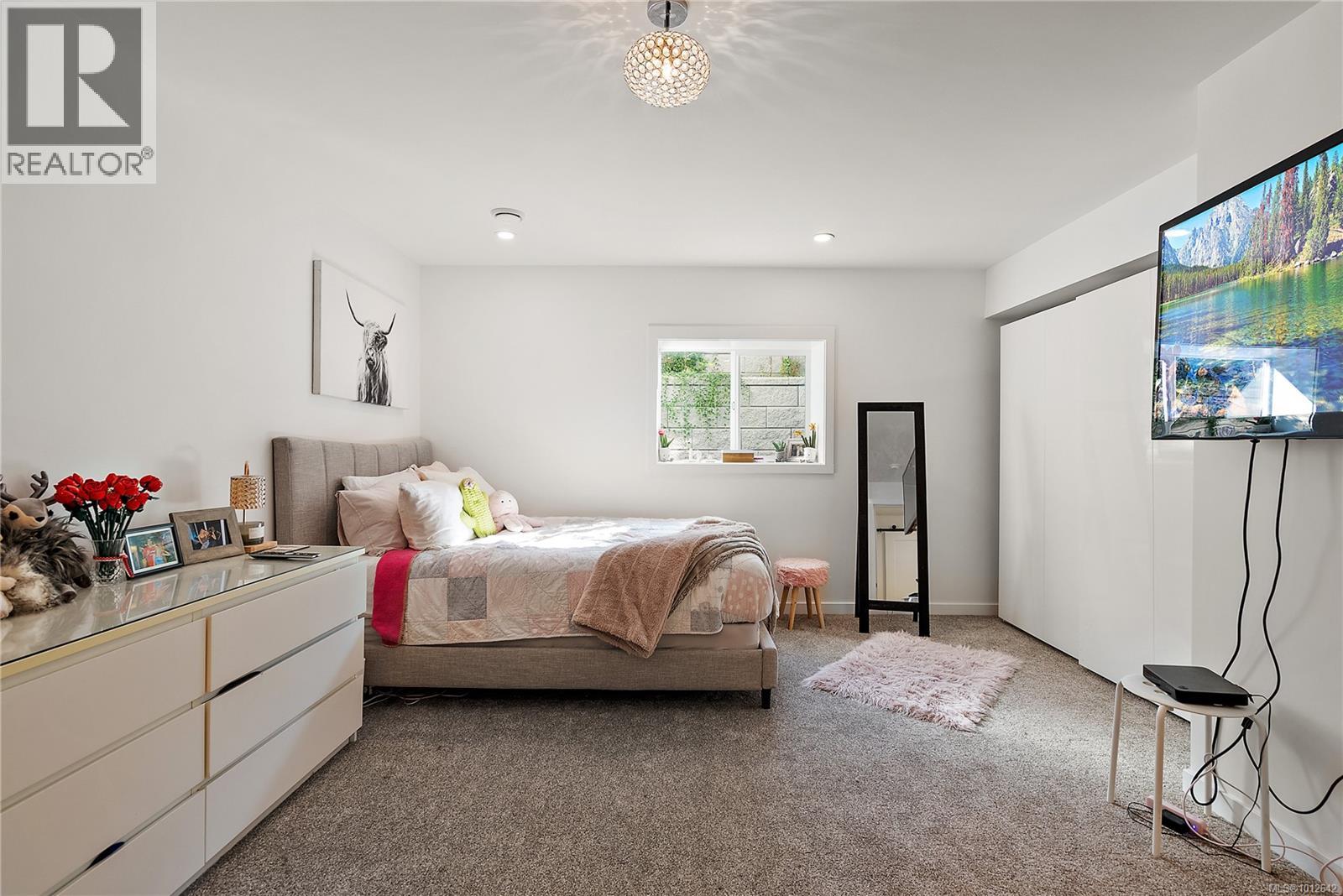 3417 Resolution Way, Colwood