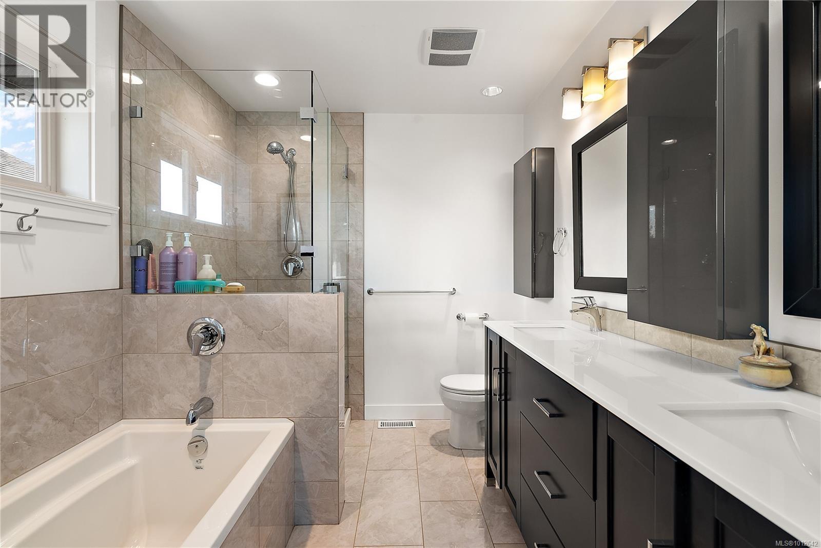 3417 Resolution Way, Colwood