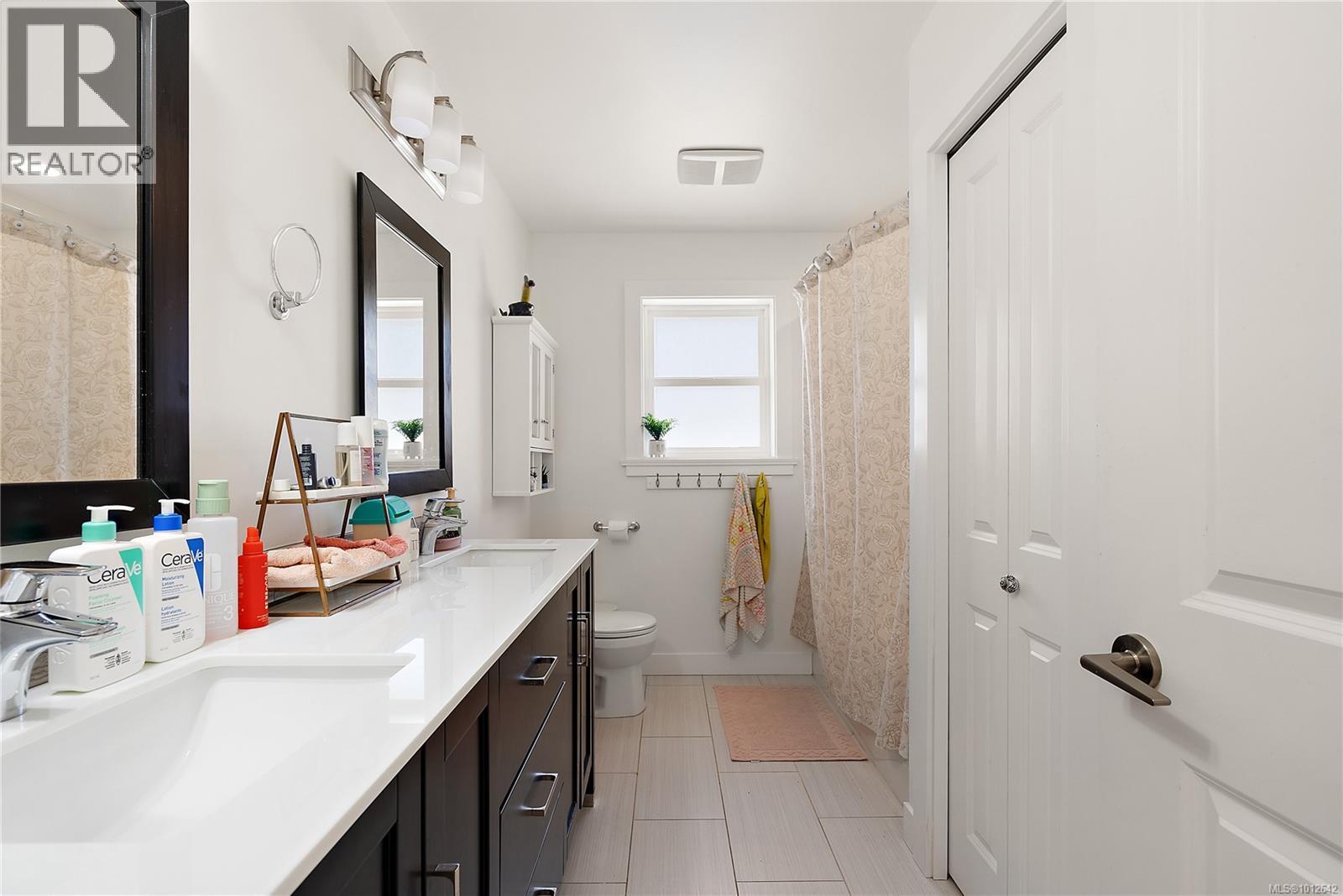 3417 Resolution Way, Colwood