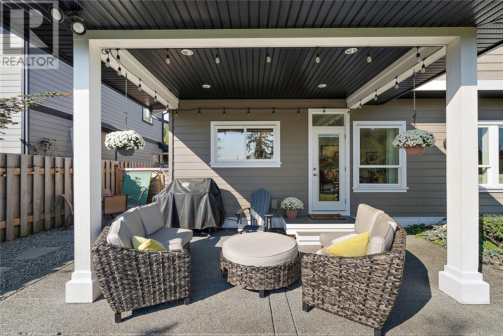 3417 Resolution Way, Colwood