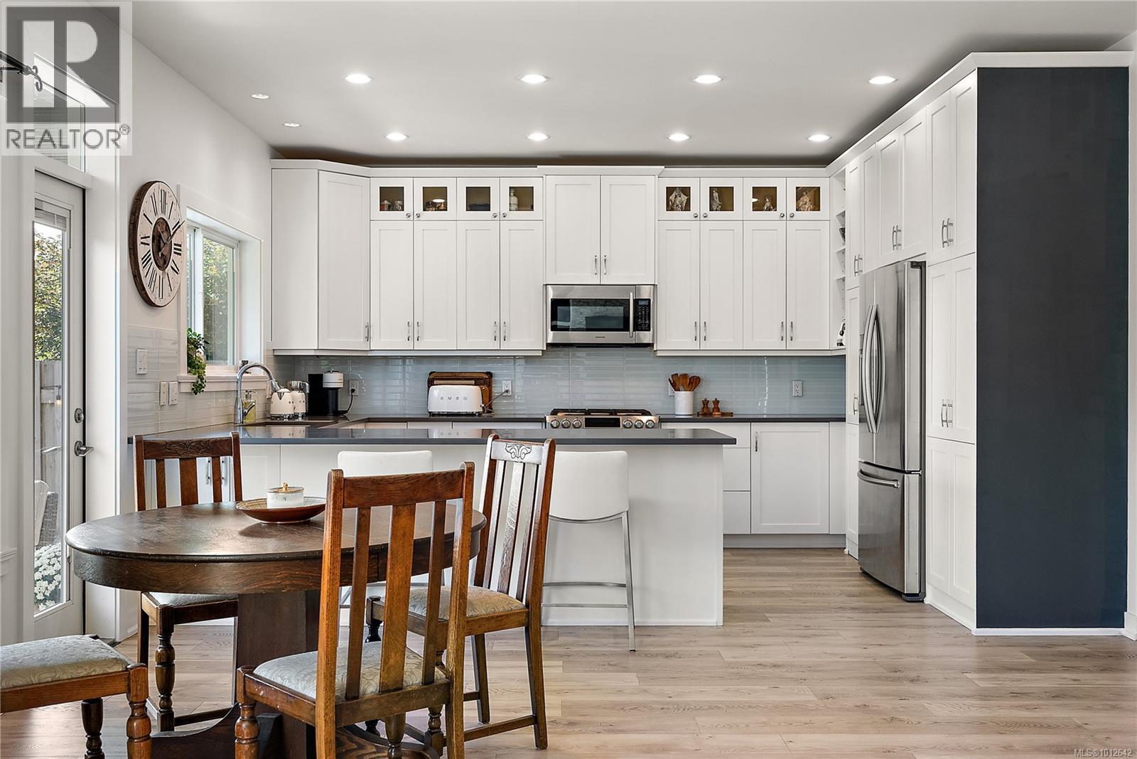 3417 Resolution Way, Colwood