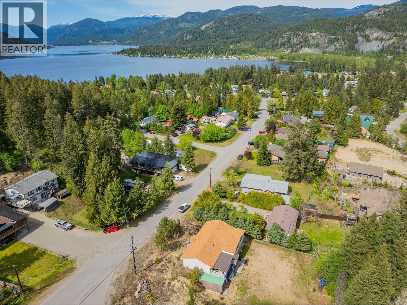 60 CHASE Road, Christina Lake
