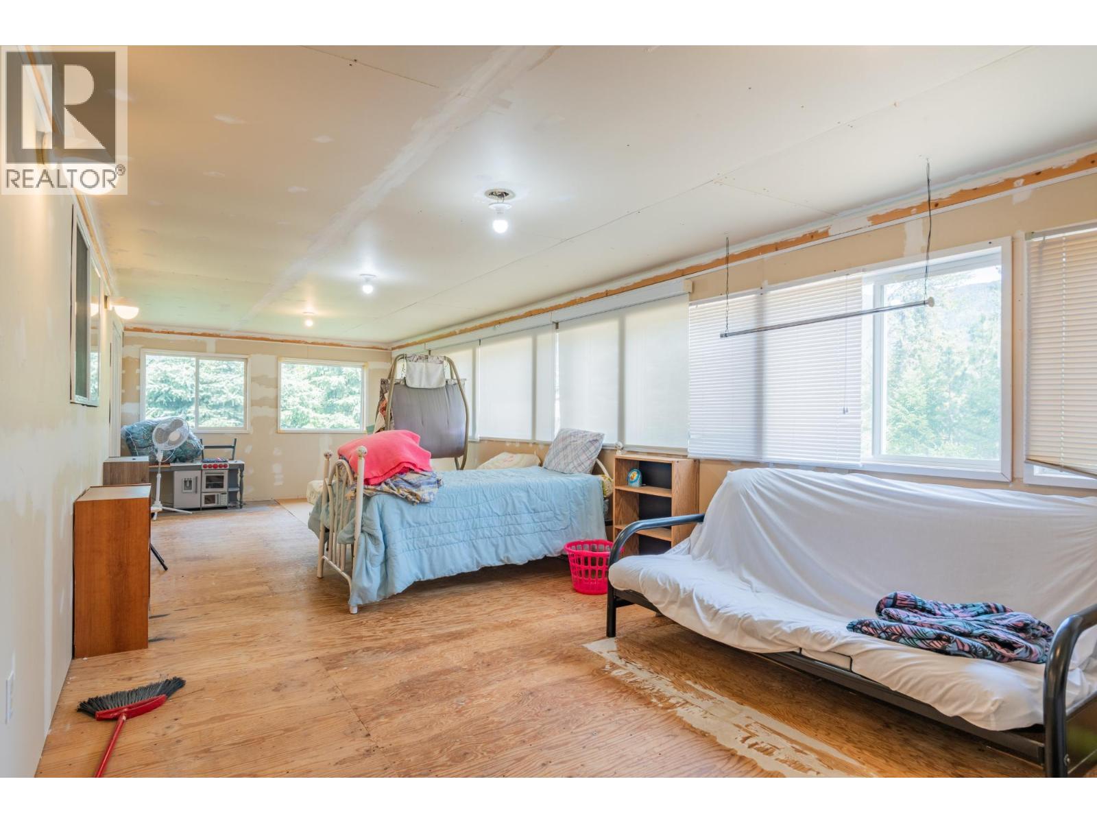 60 CHASE Road, Christina Lake