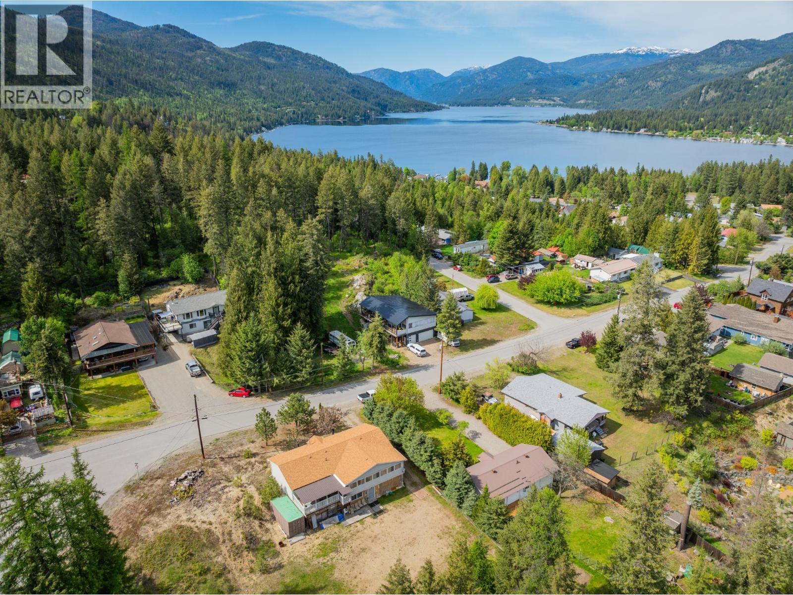 60 CHASE Road, Christina Lake