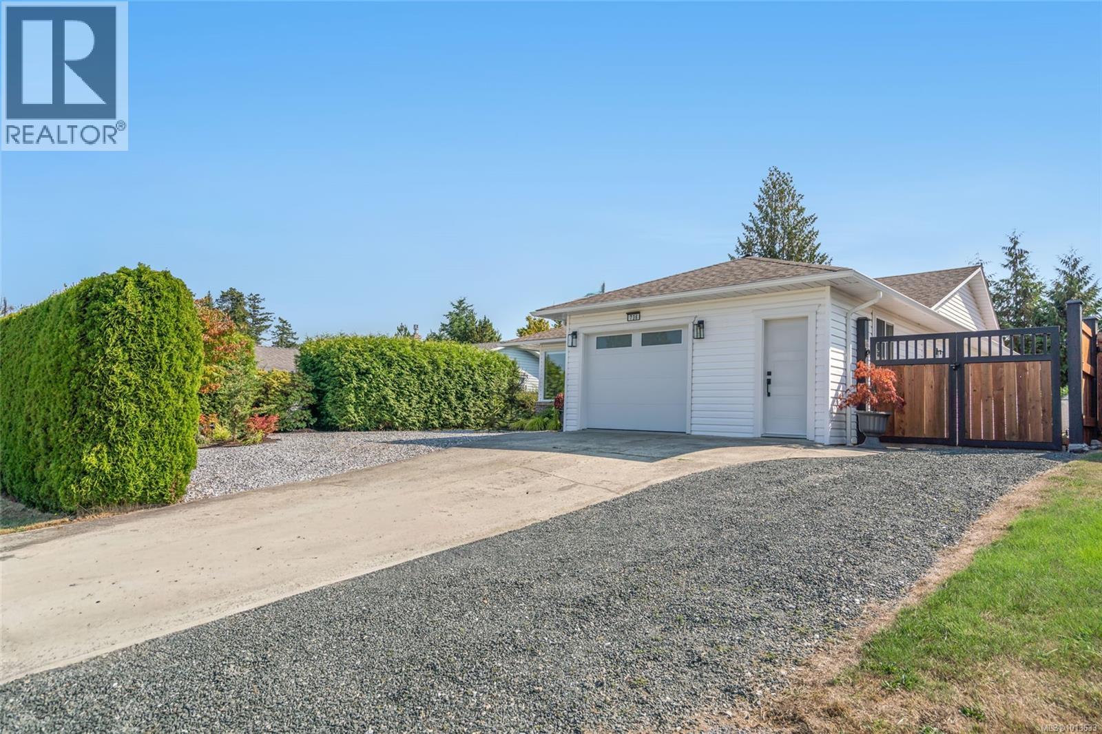 736 Humphrey Rd, Parksville