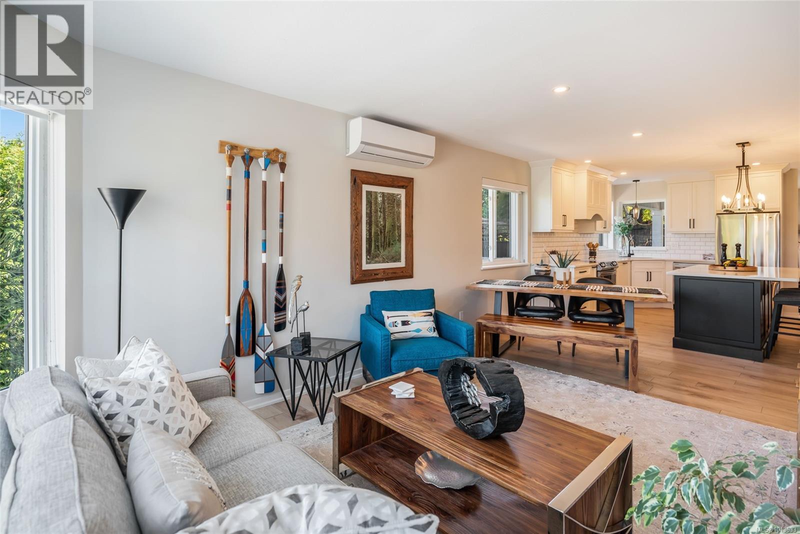 736 Humphrey Rd, Parksville