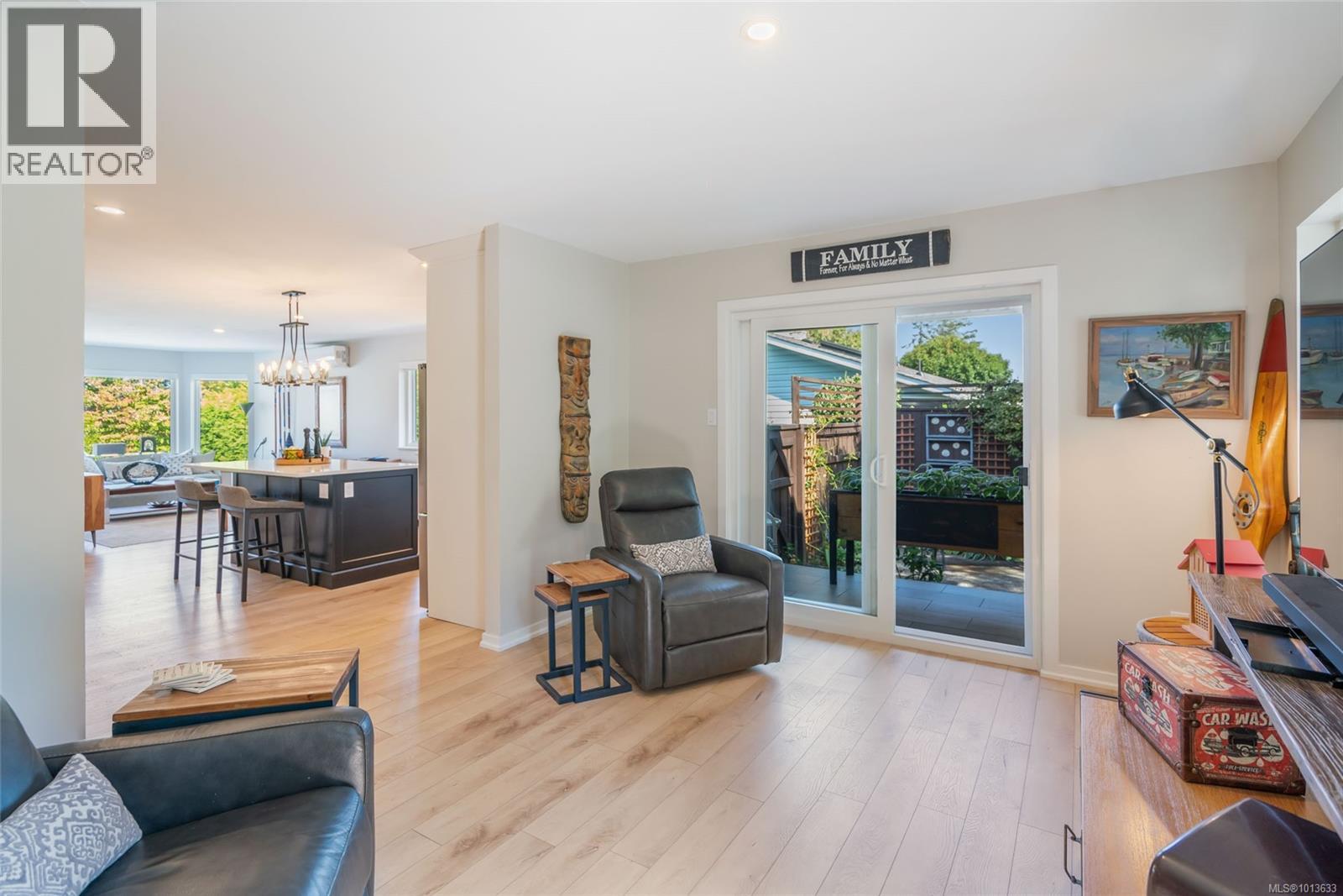 736 Humphrey Rd, Parksville