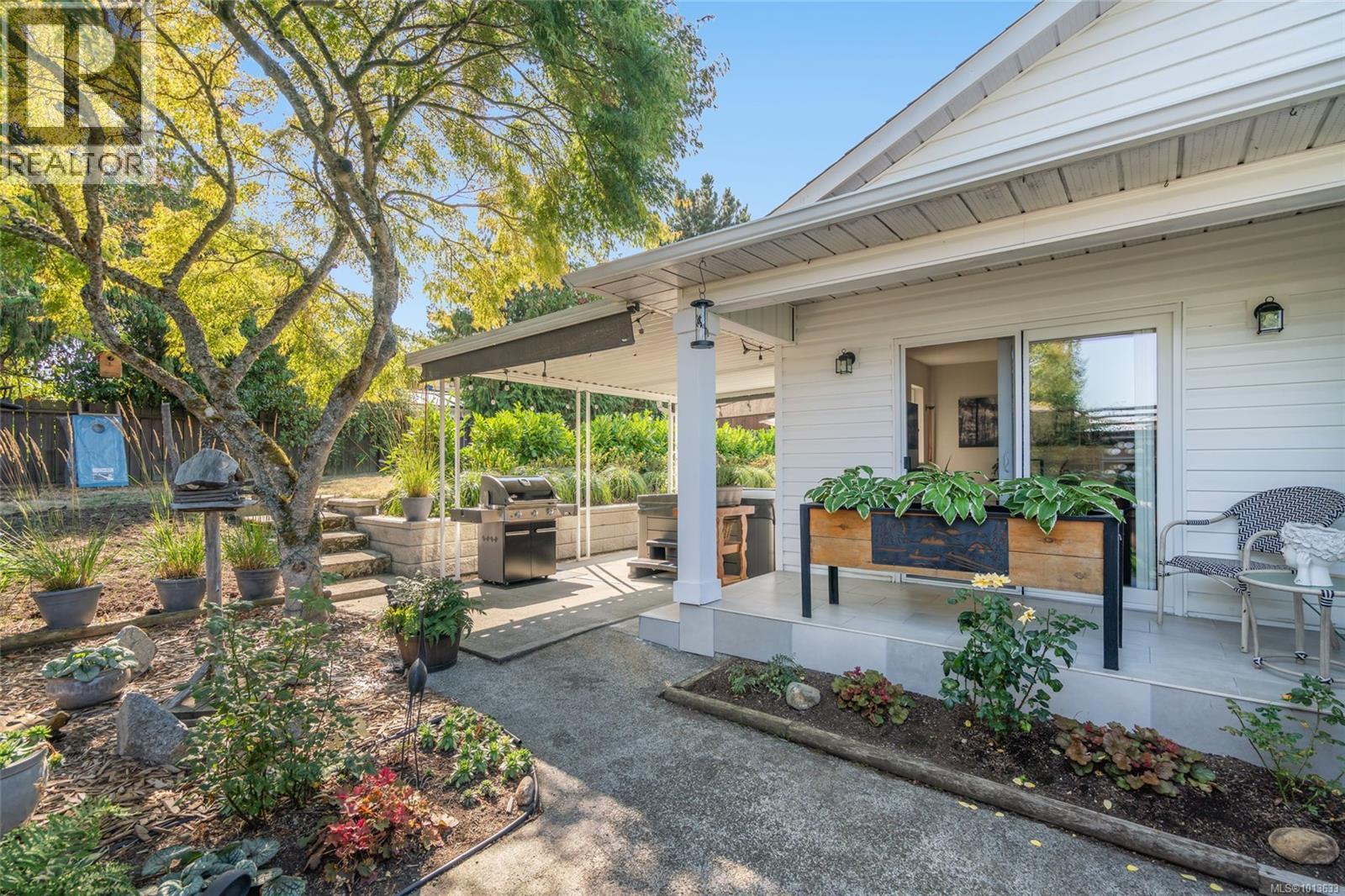 736 Humphrey Rd, Parksville
