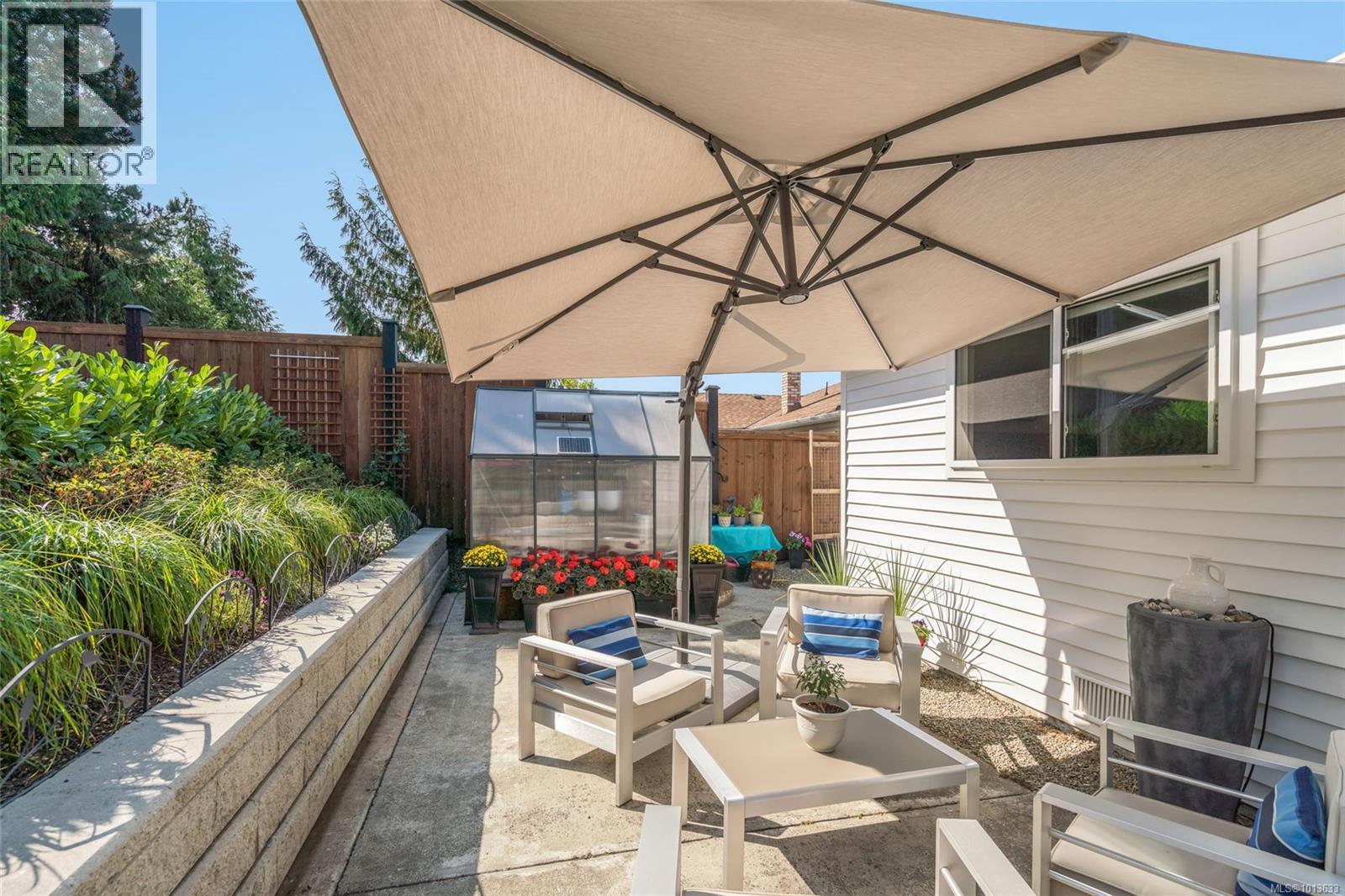 736 Humphrey Rd, Parksville