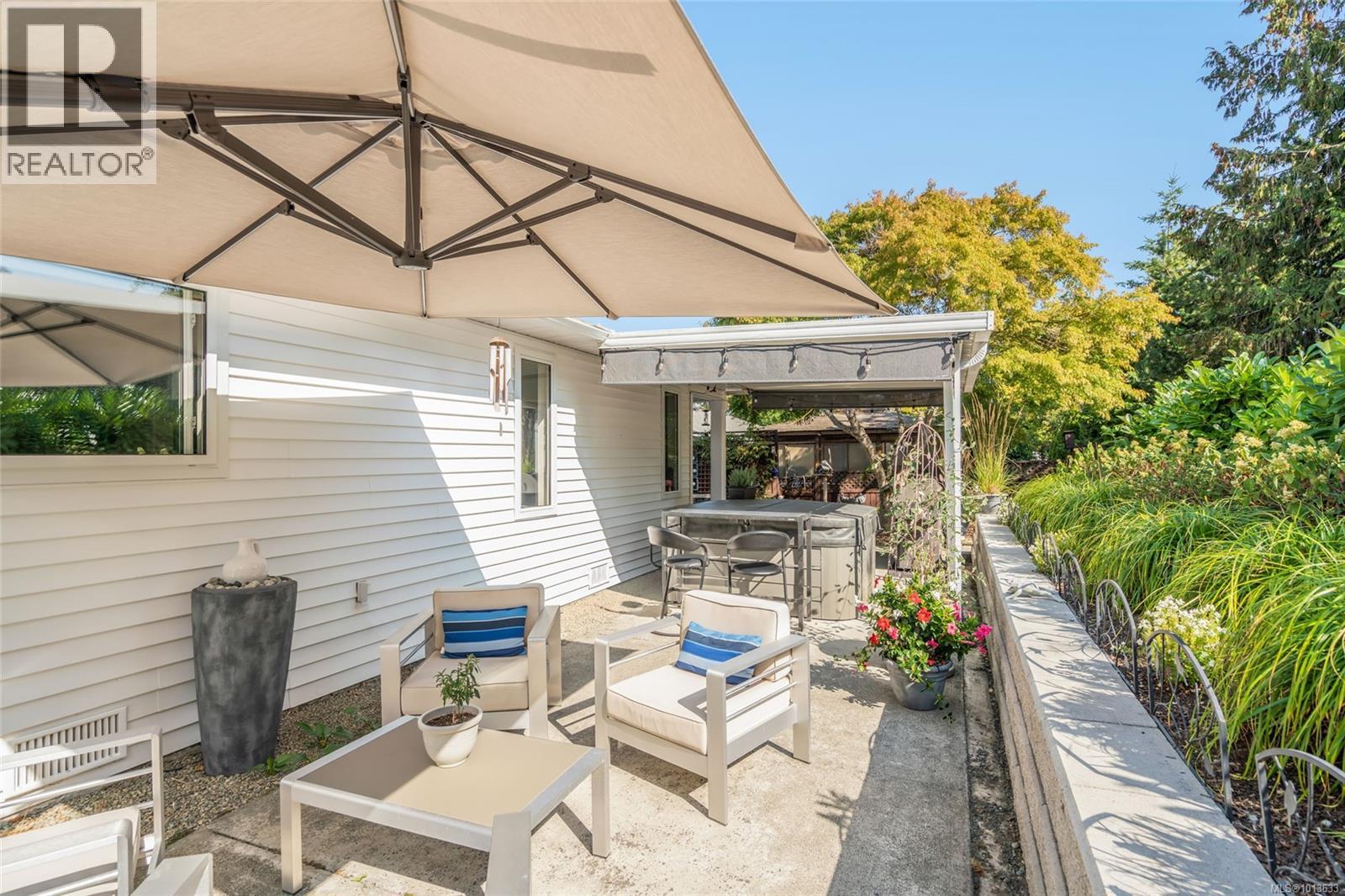 736 Humphrey Rd, Parksville