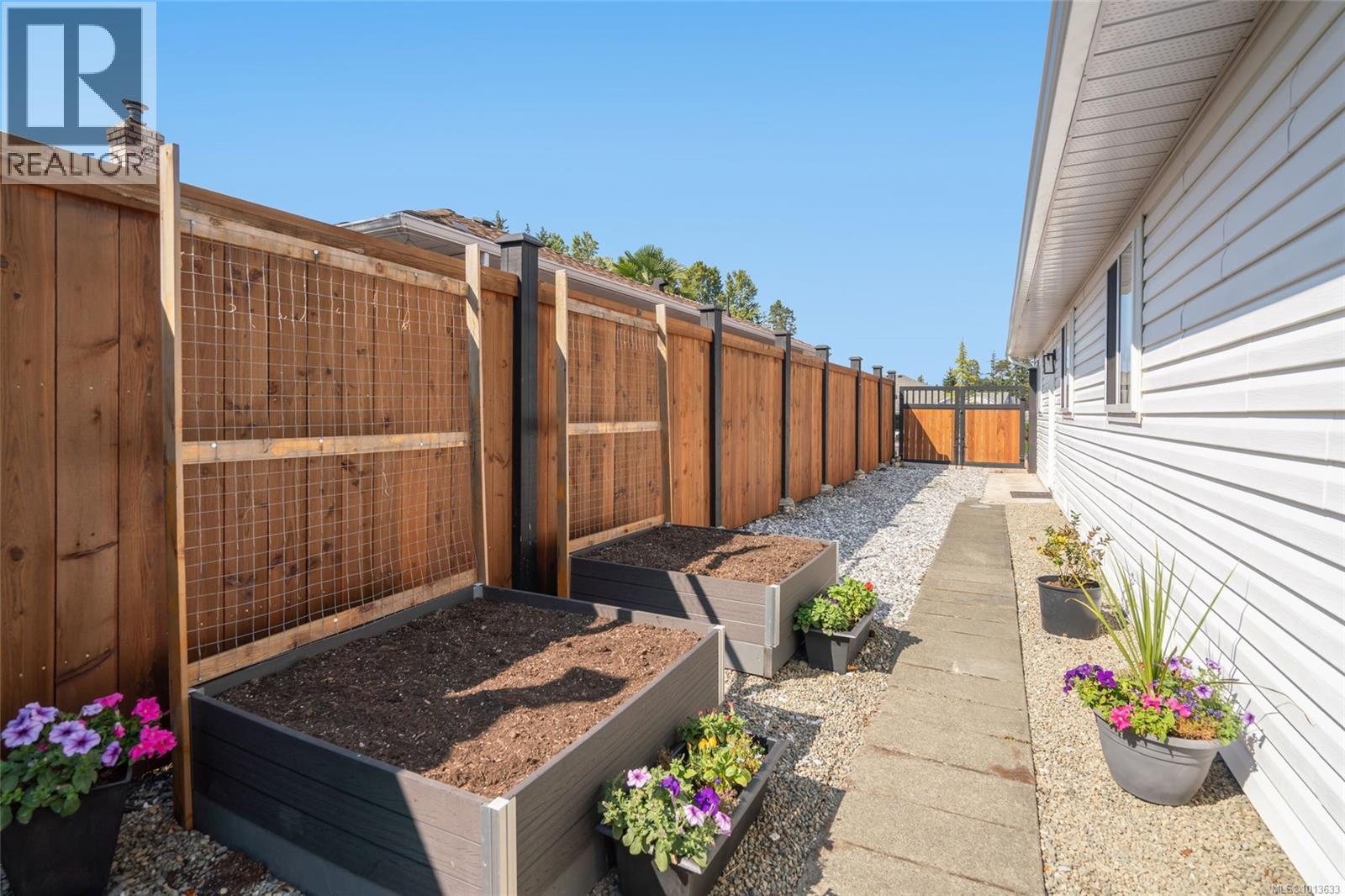 736 Humphrey Rd, Parksville