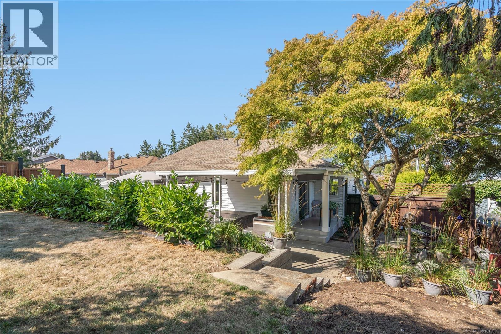 736 Humphrey Rd, Parksville