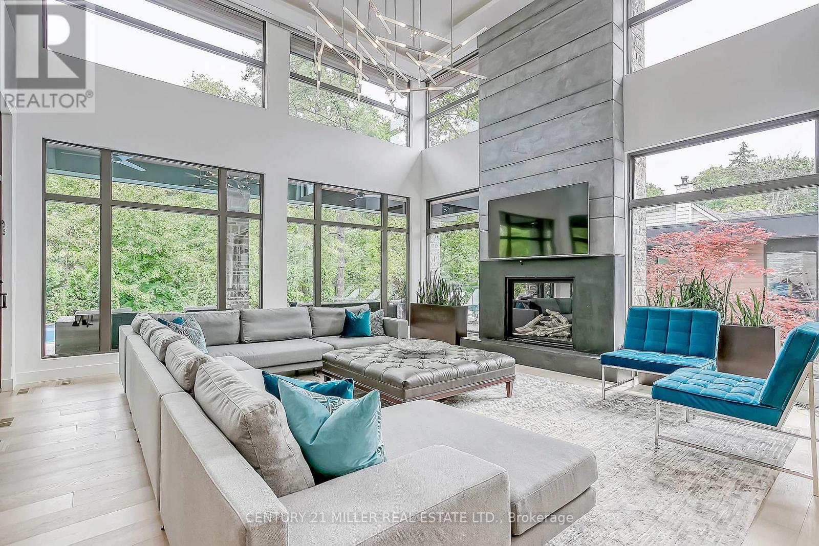 421 CHARTWELL ROAD - 13