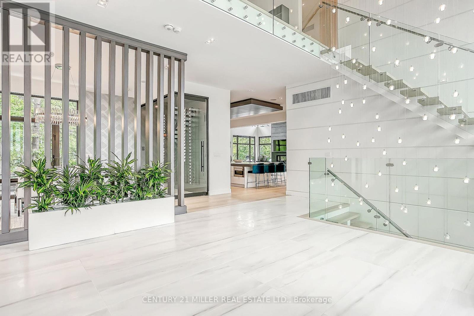 421 CHARTWELL ROAD - 4