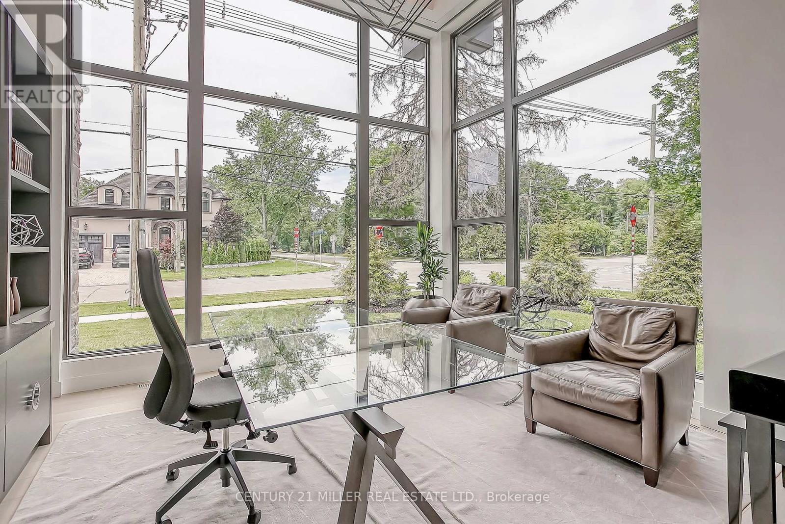 421 CHARTWELL ROAD - 5