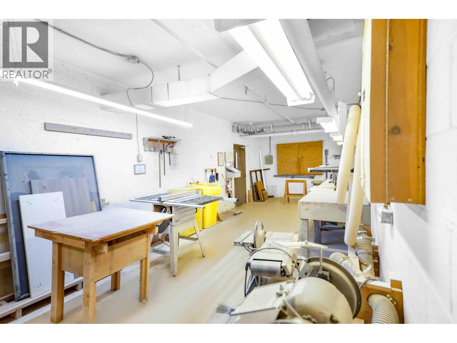 306 2020 FULLERTON AVENUE, North Vancouver