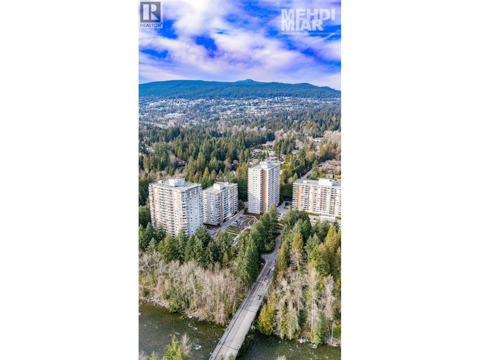 306 2020 FULLERTON AVENUE, North Vancouver