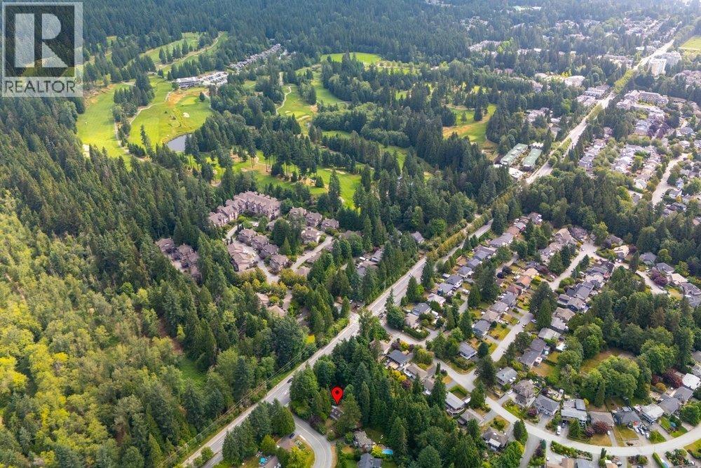 3095 PLYMOUTH DRIVE, North Vancouver