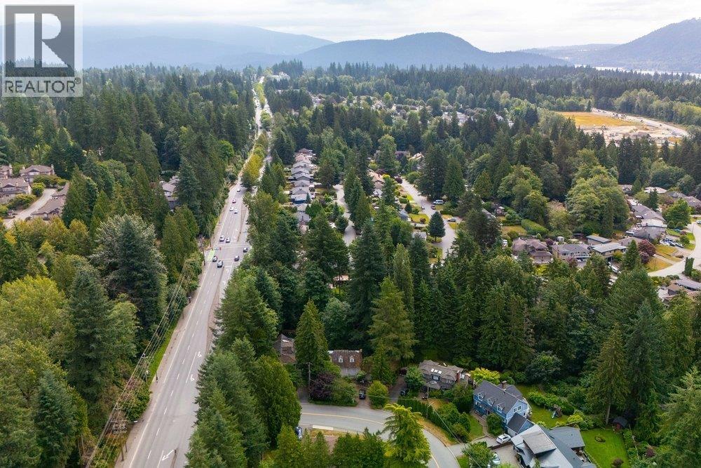 3095 PLYMOUTH DRIVE, North Vancouver