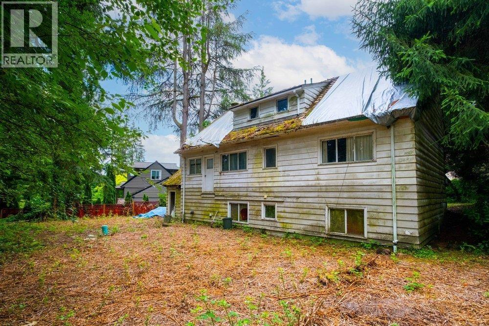 3095 PLYMOUTH DRIVE, North Vancouver