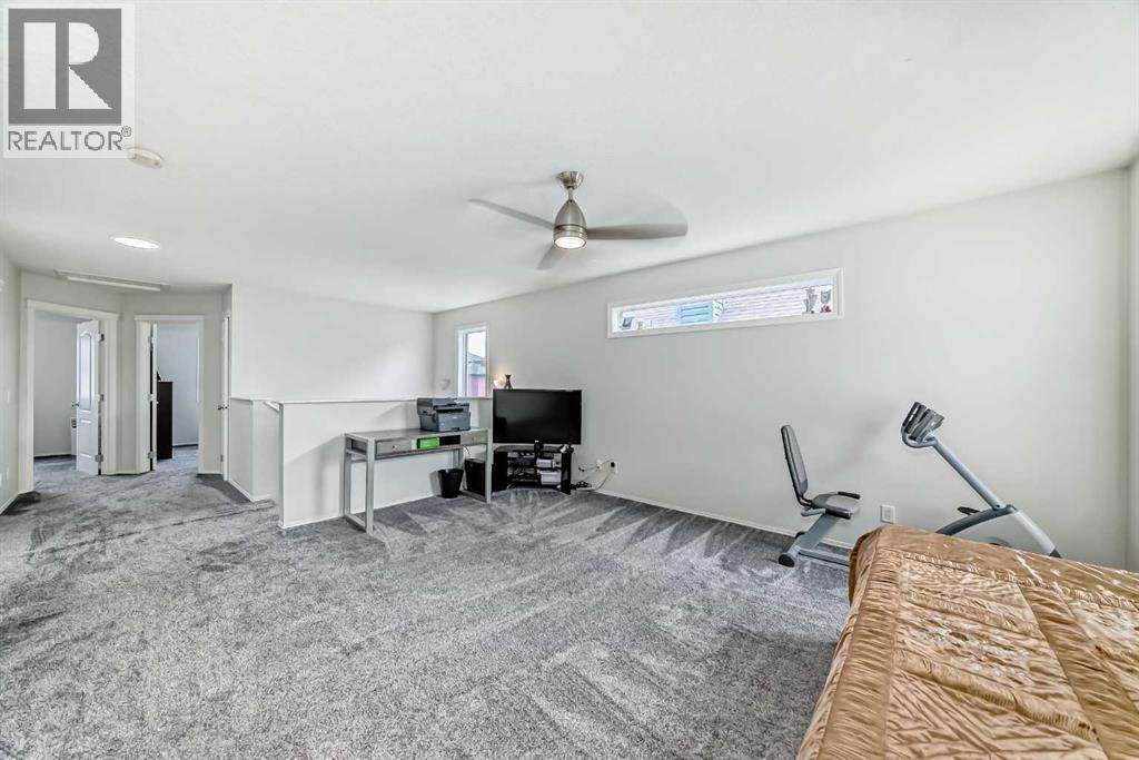 Single Family House for Sale in  Saddlecrest Crescent NE Saddle Ridge Calgary 