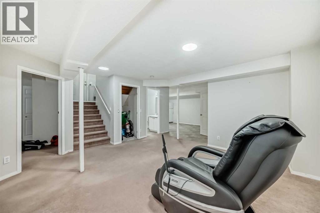 Single Family House for Sale in  Saddlecrest Crescent NE Saddle Ridge Calgary 