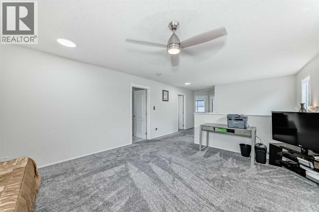 Single Family House for Sale in  Saddlecrest Crescent NE Saddle Ridge Calgary 