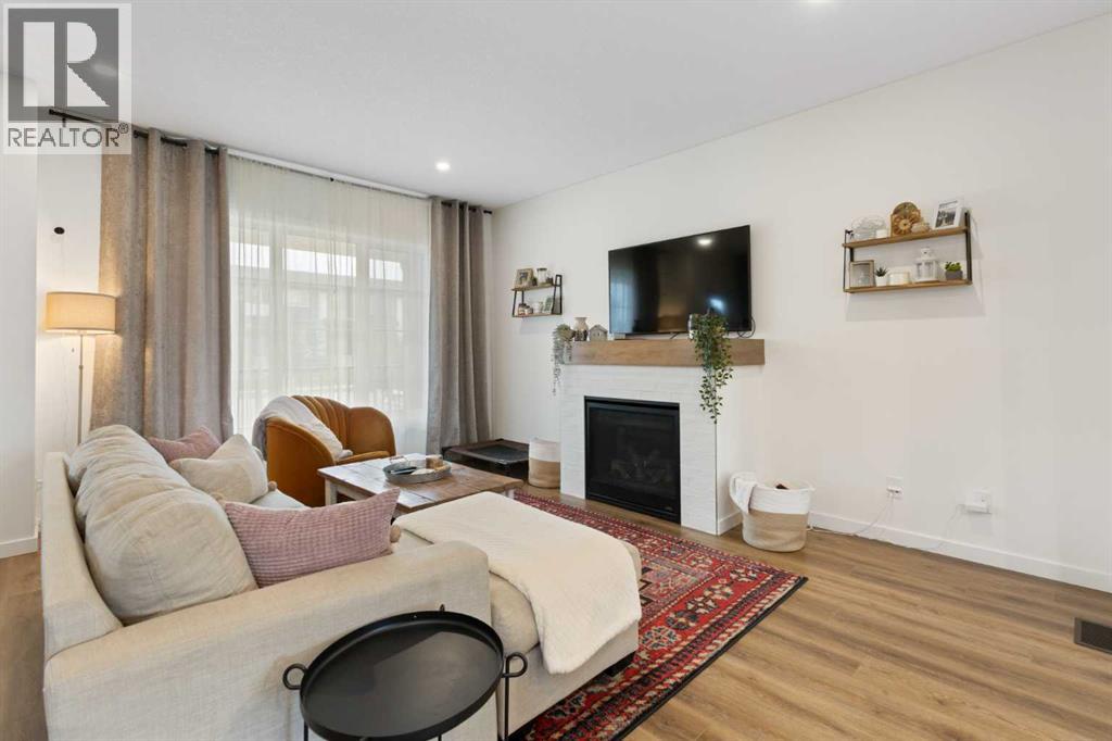 168 Fireside Way, Cochrane
