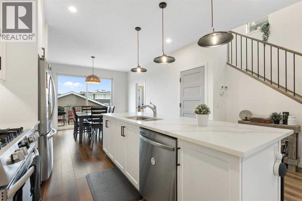 168 Fireside Way, Cochrane