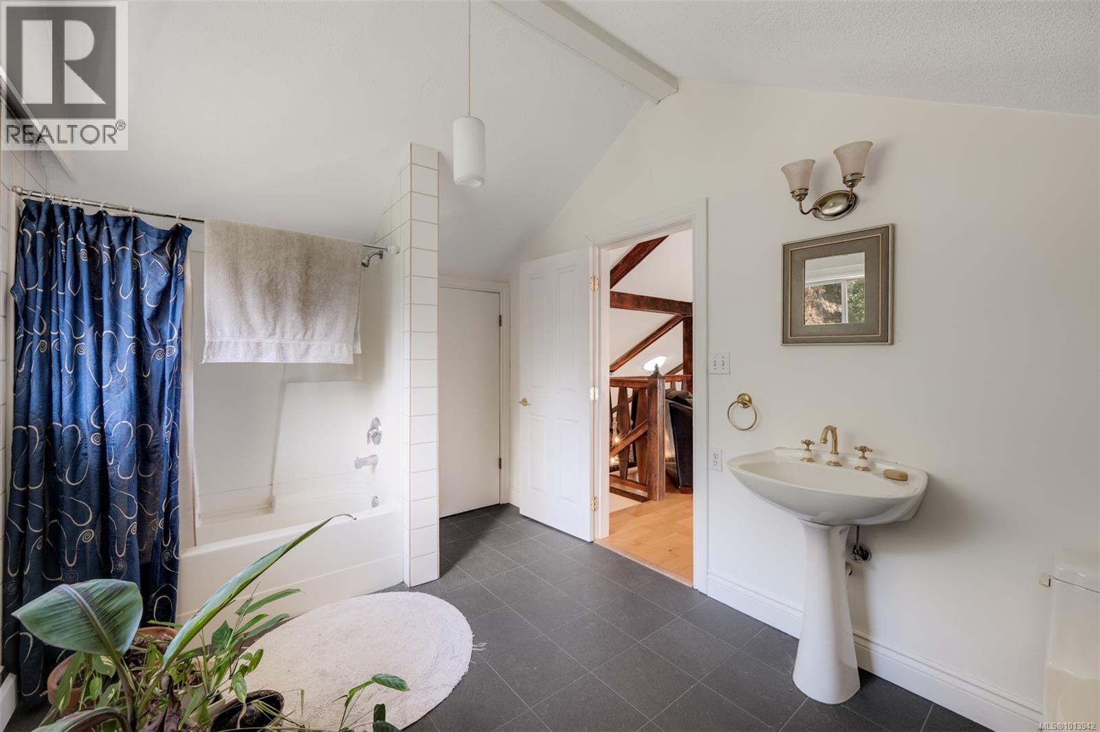  5790 Brookhill Road, Saanich