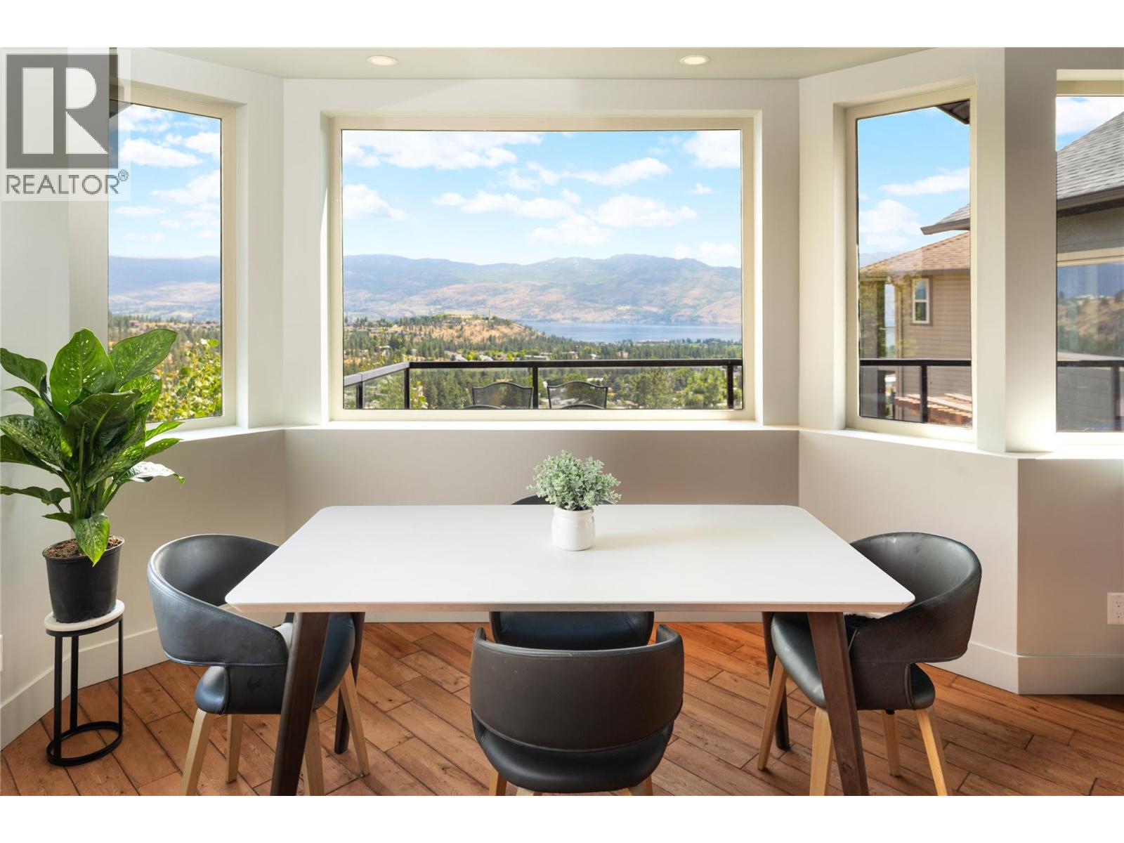  3025 Ensign Lane, West Kelowna