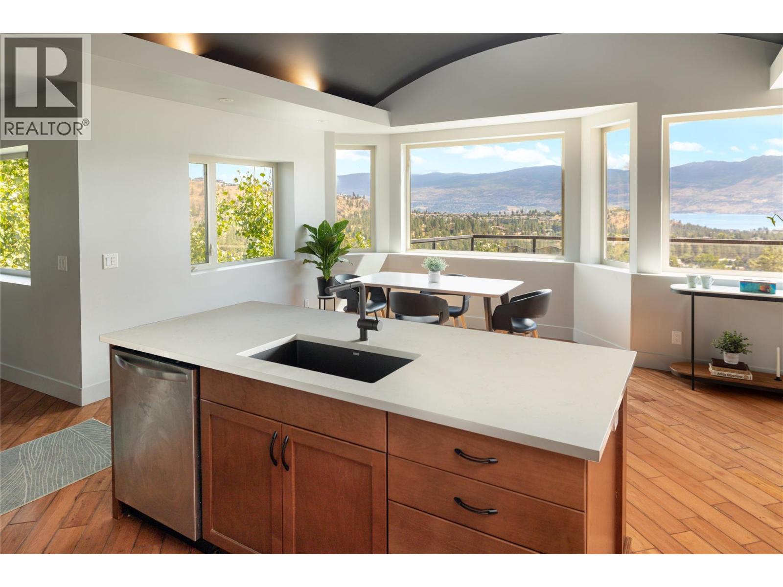  3025 Ensign Lane, West Kelowna