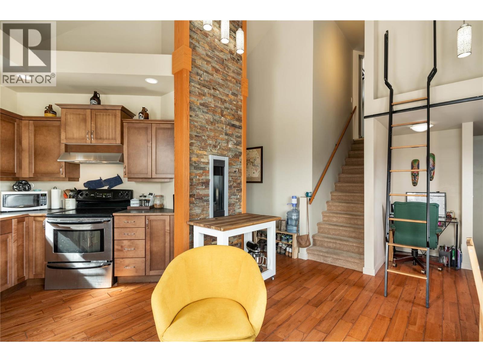  3025 Ensign Lane, West Kelowna