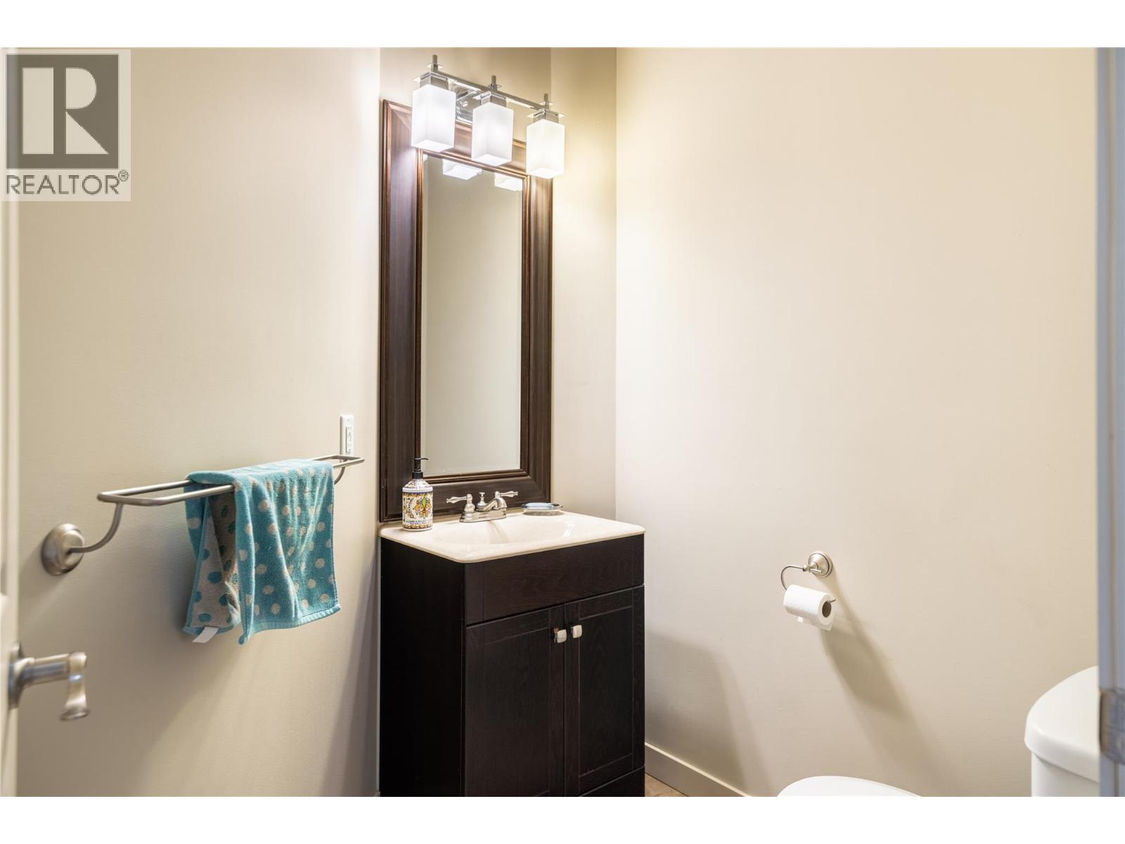  3025 Ensign Lane, West Kelowna