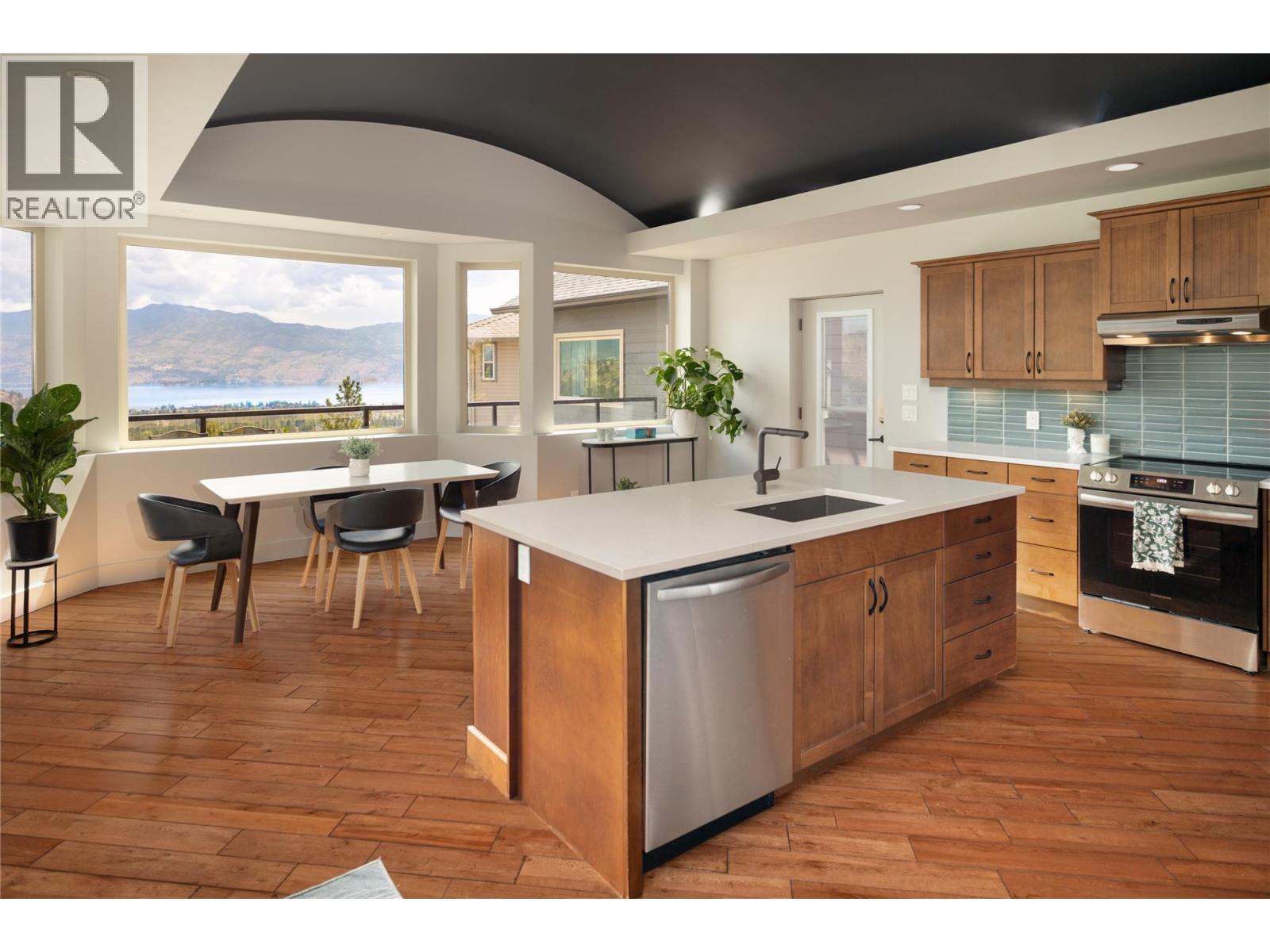  3025 Ensign Lane, West Kelowna