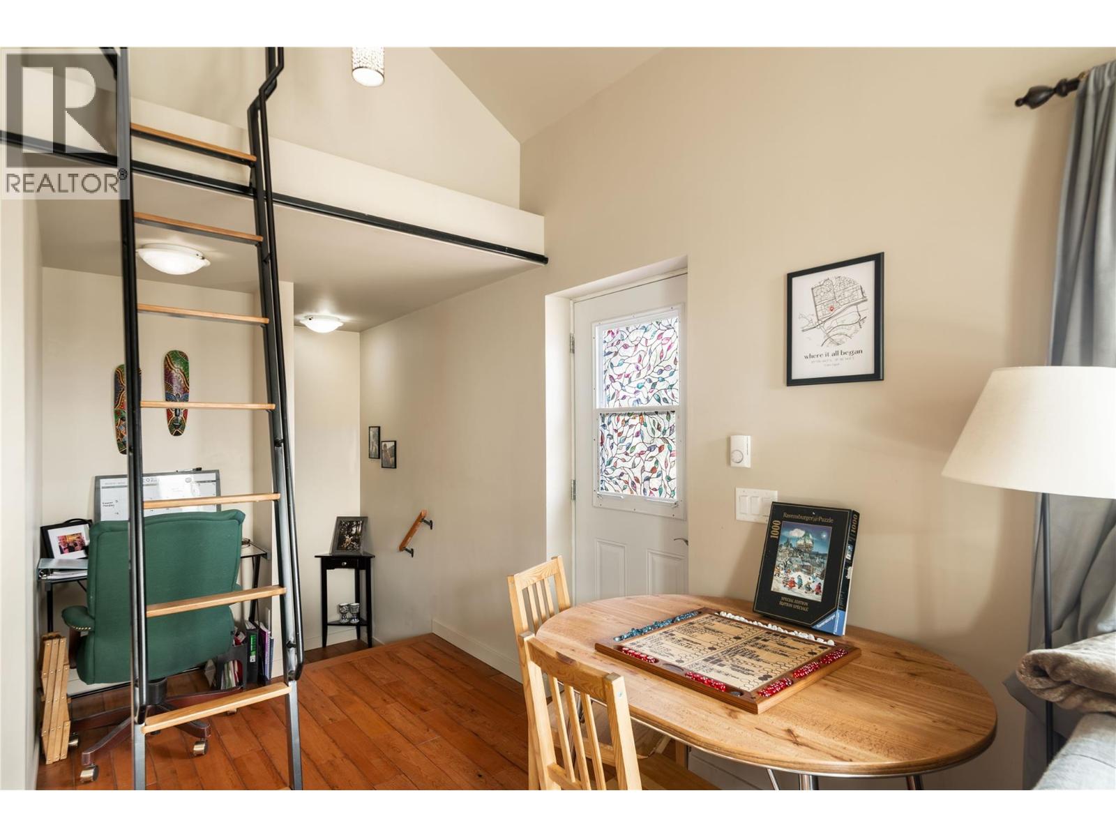  3025 Ensign Lane, West Kelowna
