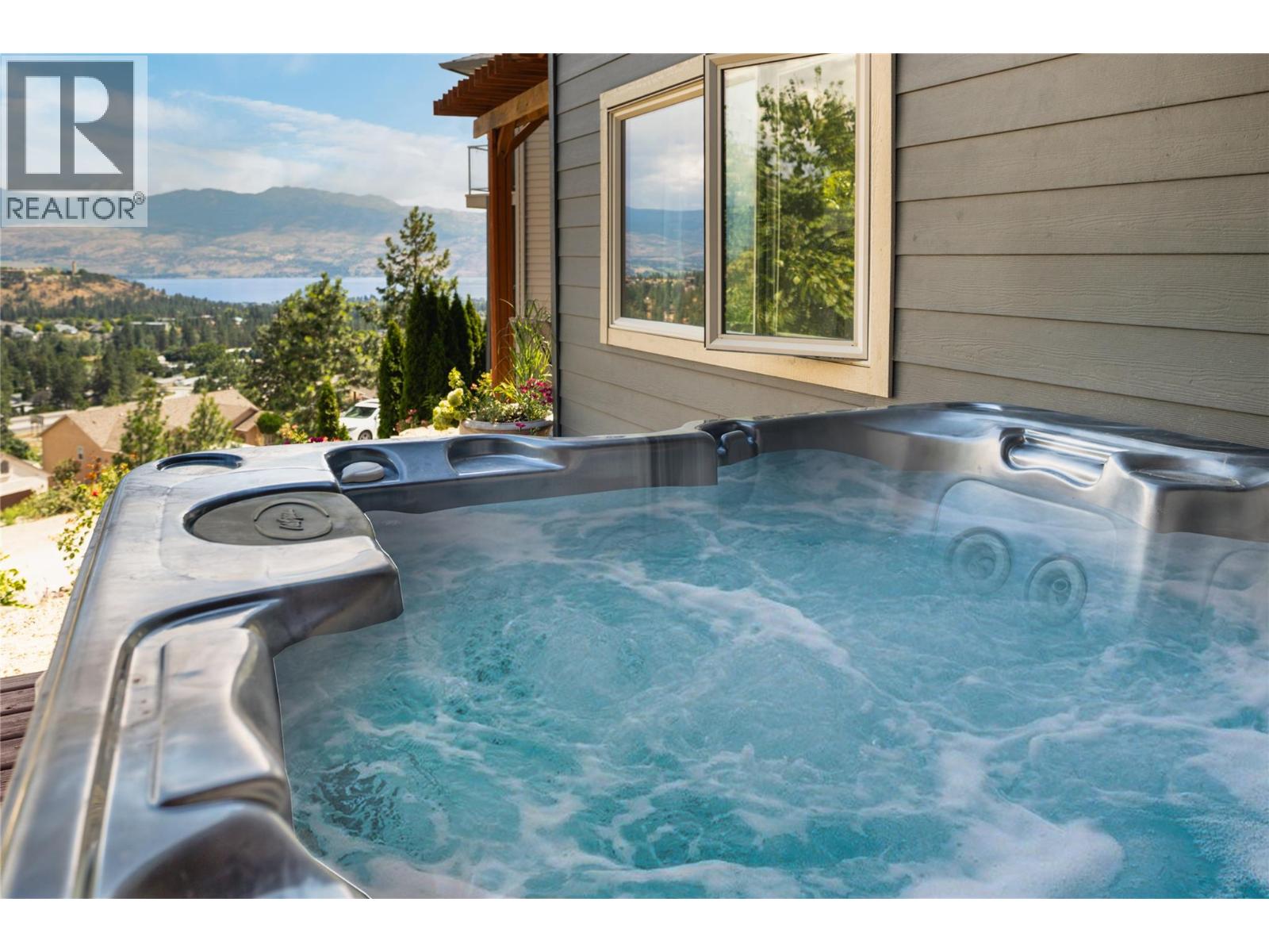  3025 Ensign Lane, West Kelowna
