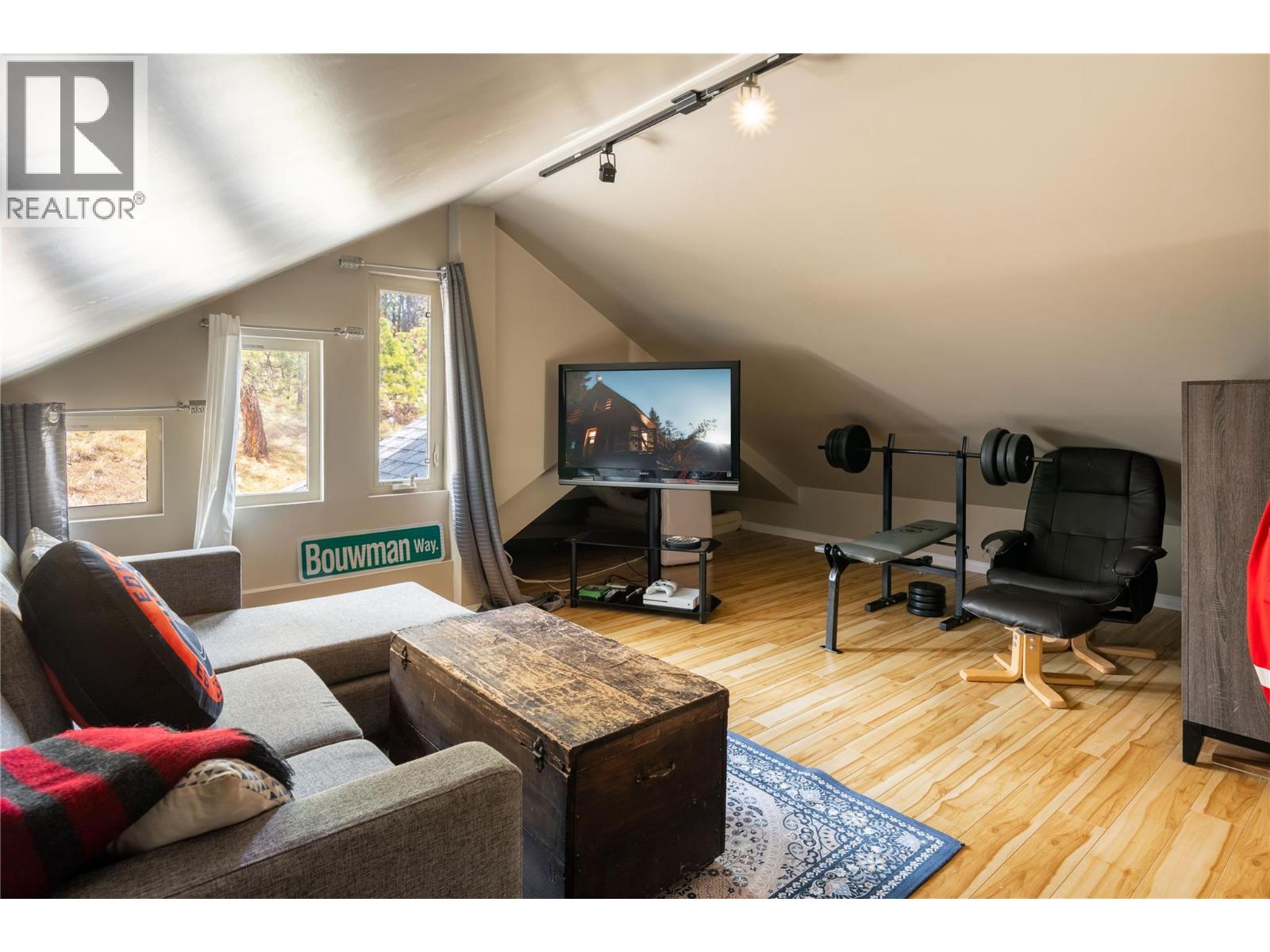  3025 Ensign Lane, West Kelowna