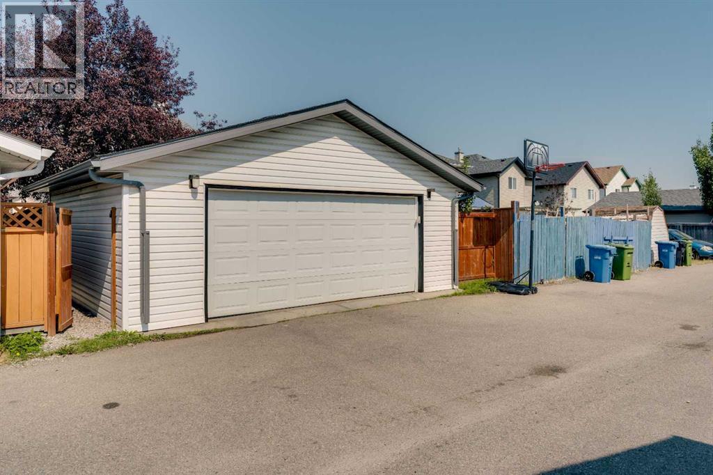 Single Family House for Sale in  Tarington Green NE Taradale Calgary 