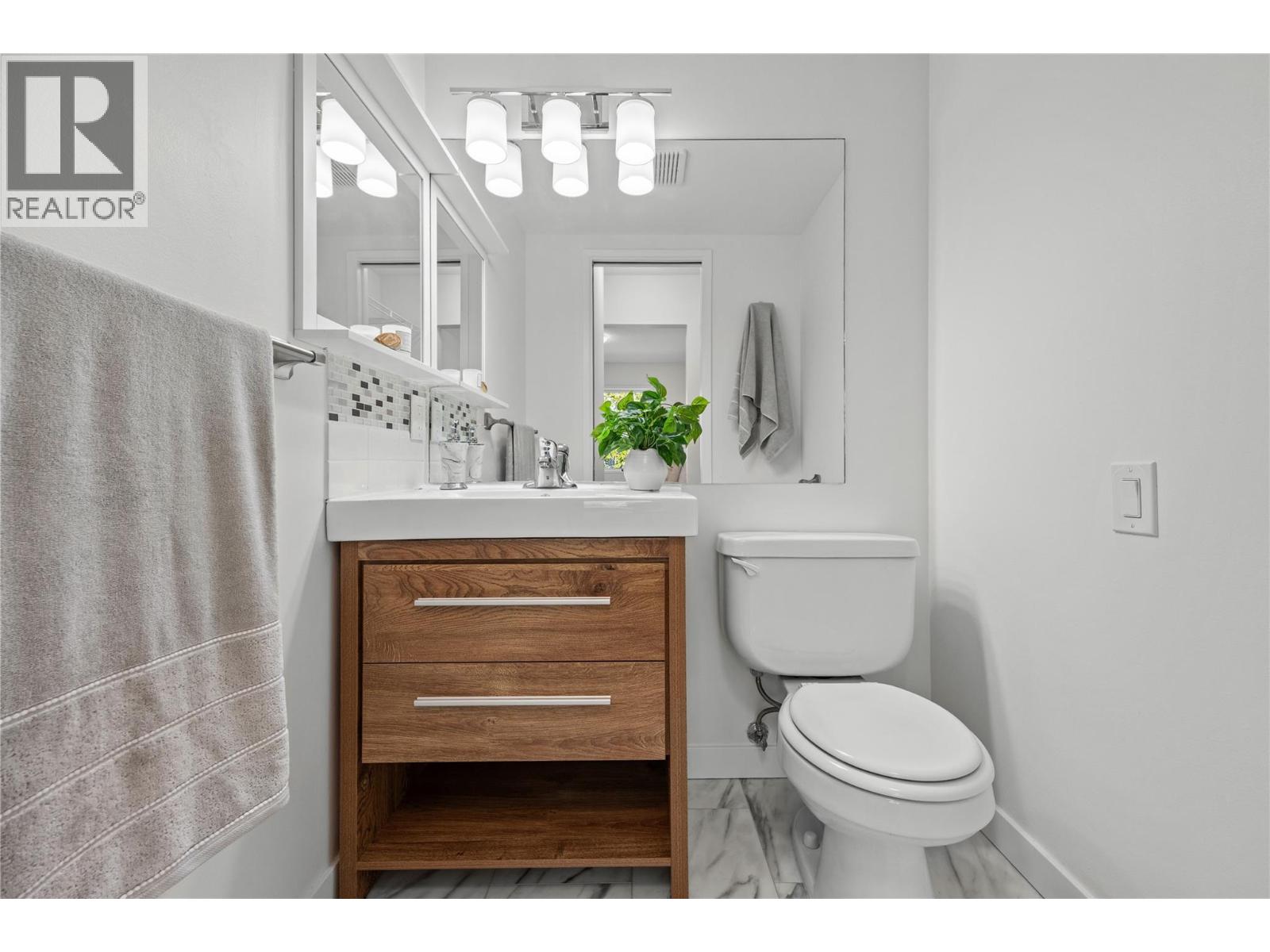 310 3180 De Montreuil Court, Kelowna