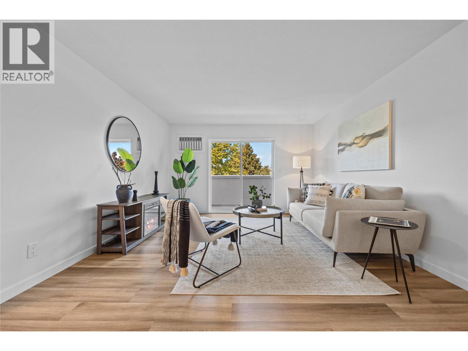 310 3180 De Montreuil Court, Kelowna