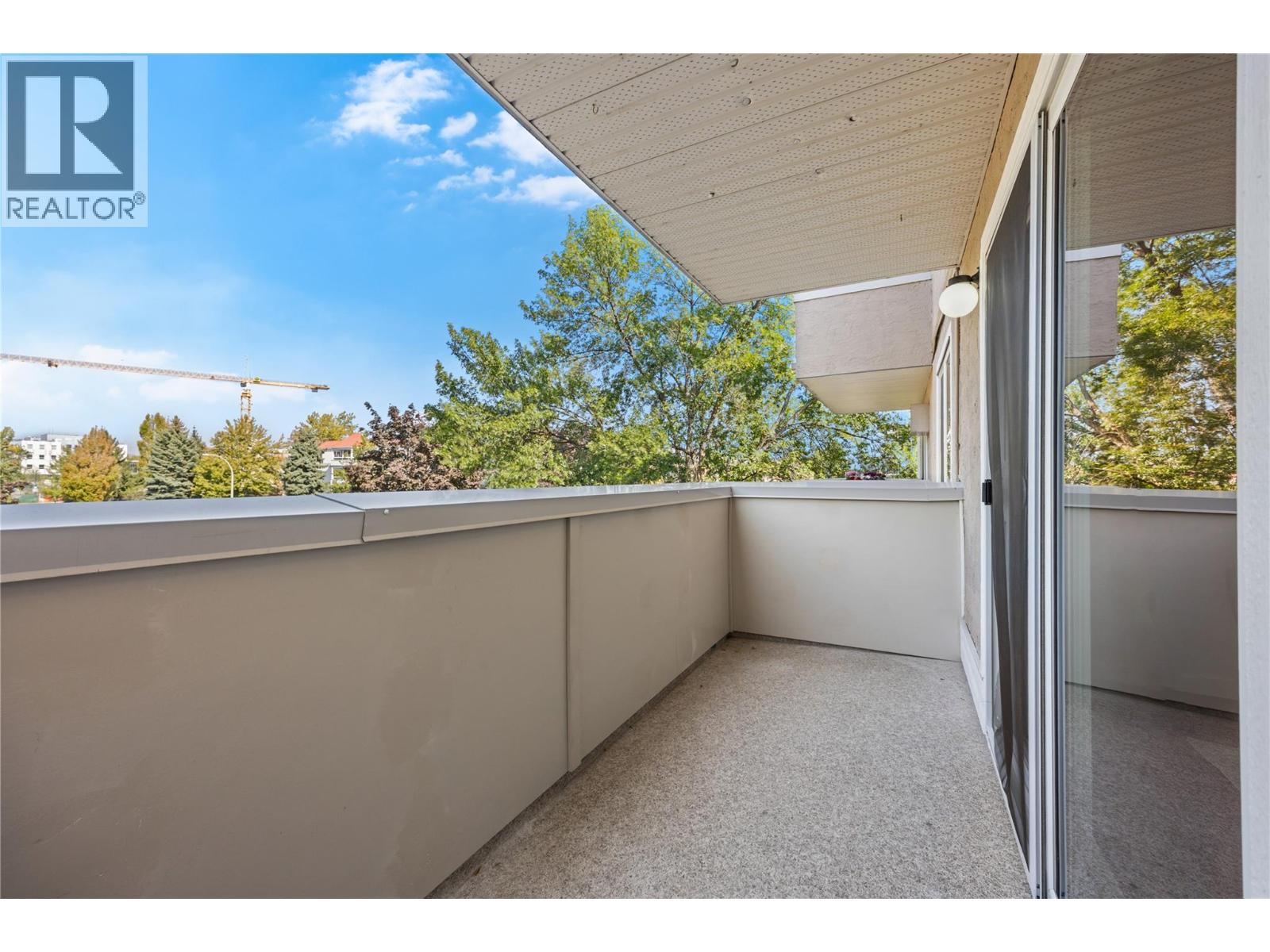 310 3180 De Montreuil Court, Kelowna