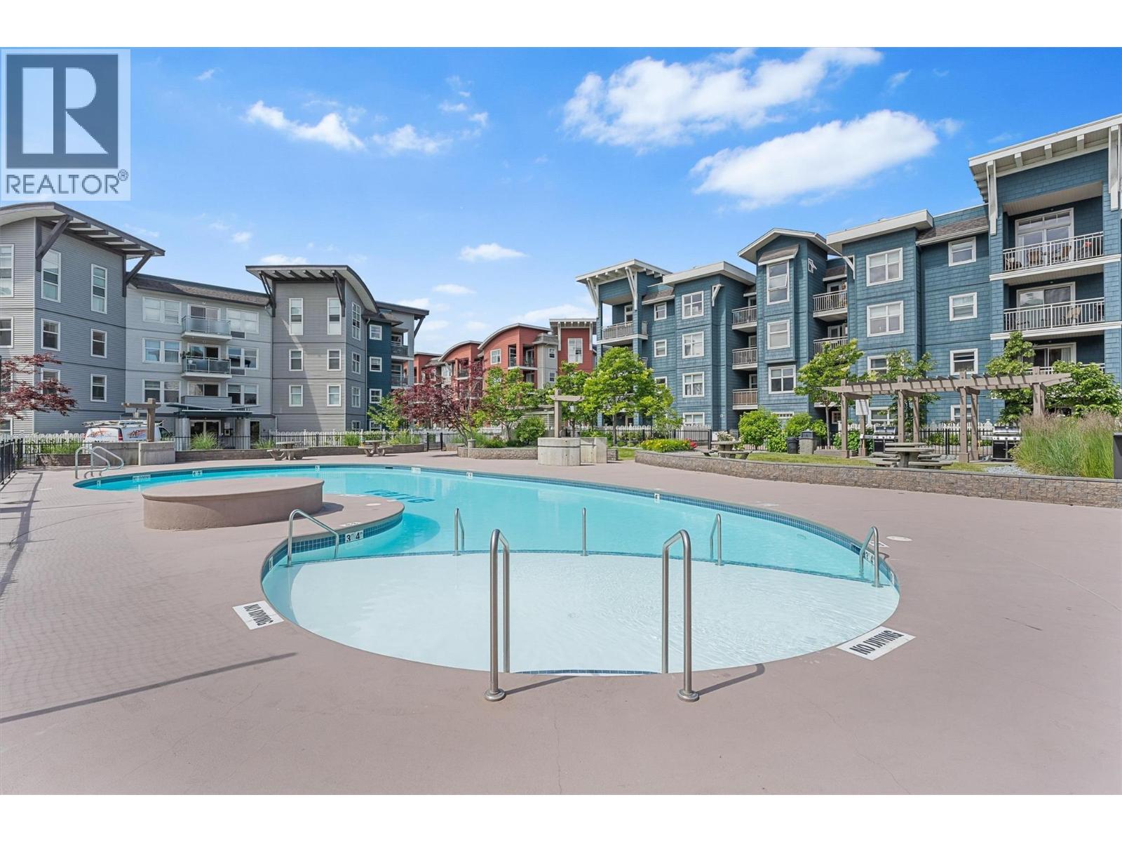 406 539 Yates Road, Kelowna